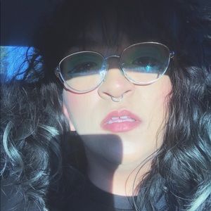 Meet your Posher, Madeleine